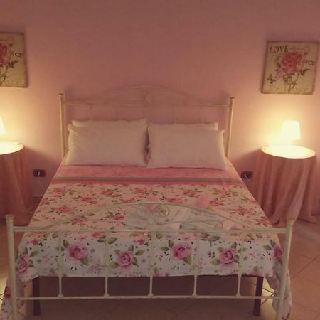 B&B La Rosa 塔兰托 外观 照片