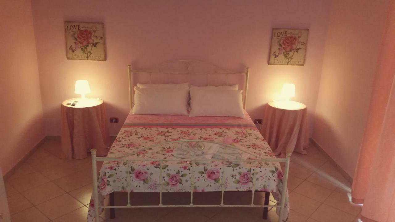 B&B La Rosa 塔兰托 外观 照片
